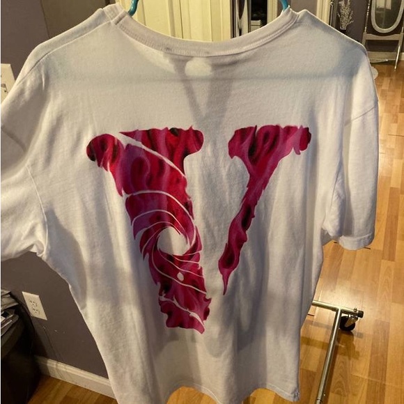 Mens VLone Vice City T-Shirt - Picture 11 of 11